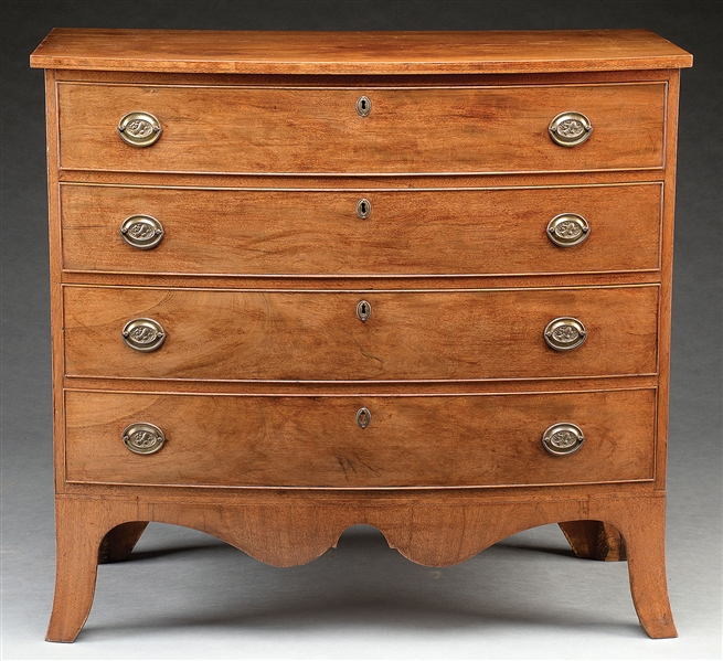 FEDERAL MAHOGANY BOW FRONT CHEST OF DRAWERS.                                                                                                                                                            