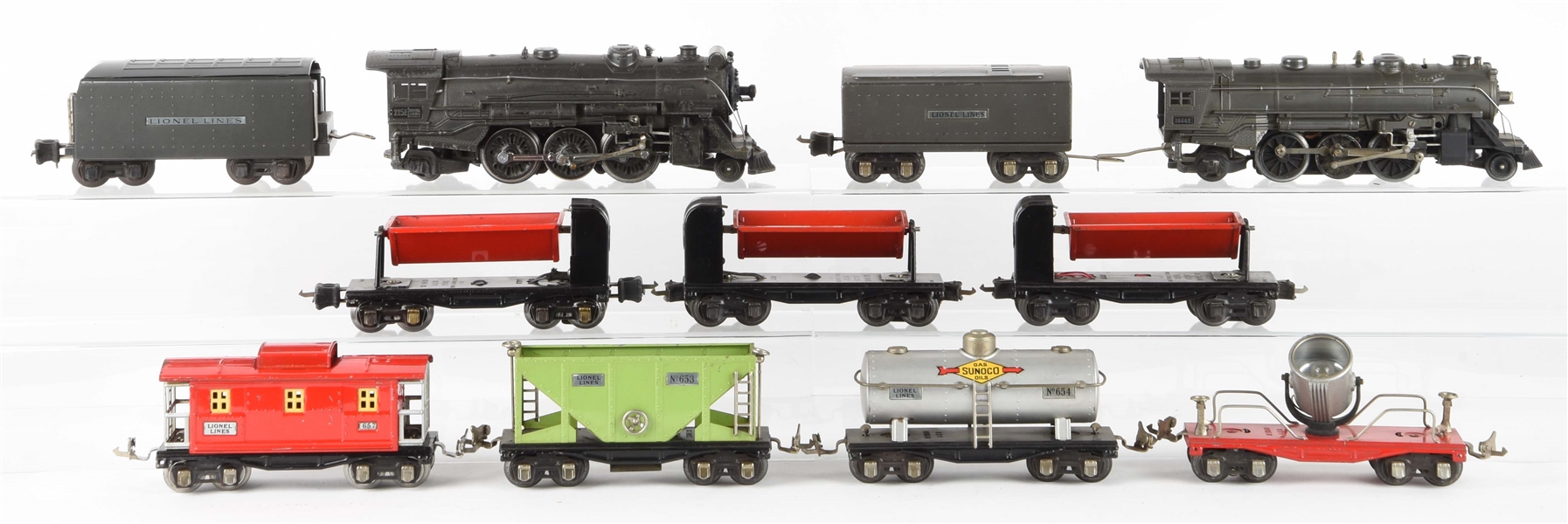 LOT OF 11: LIONEL NO. 1666E LIONEL NO. 1666E STEAM LOCOMOTIVE, NO. 225E GRAY STEAM ENGINE WITH FREIGHT CARS. 