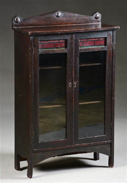 SHOP OF THE CRAFTERS (ATTR.) DIMINUTIVE BOOKCASE.