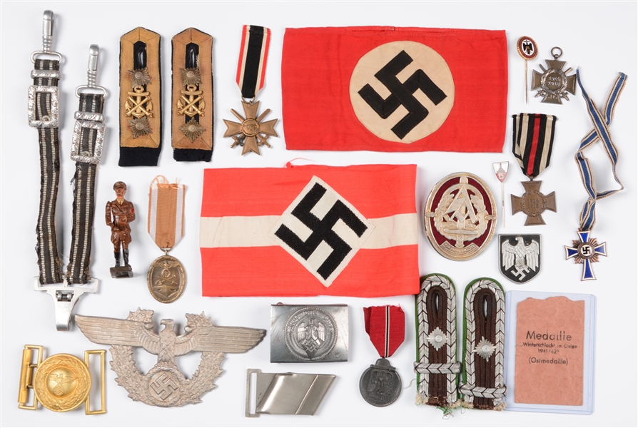 LOT OF 23: VARIOUS THIRD REICH INSIGNIAS.