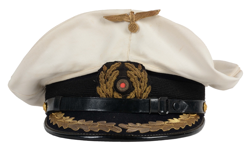 GERMAN WWII KRIEGSMARINE OFFICERS REMOVABLE WHITE TOP VISOR CAP.