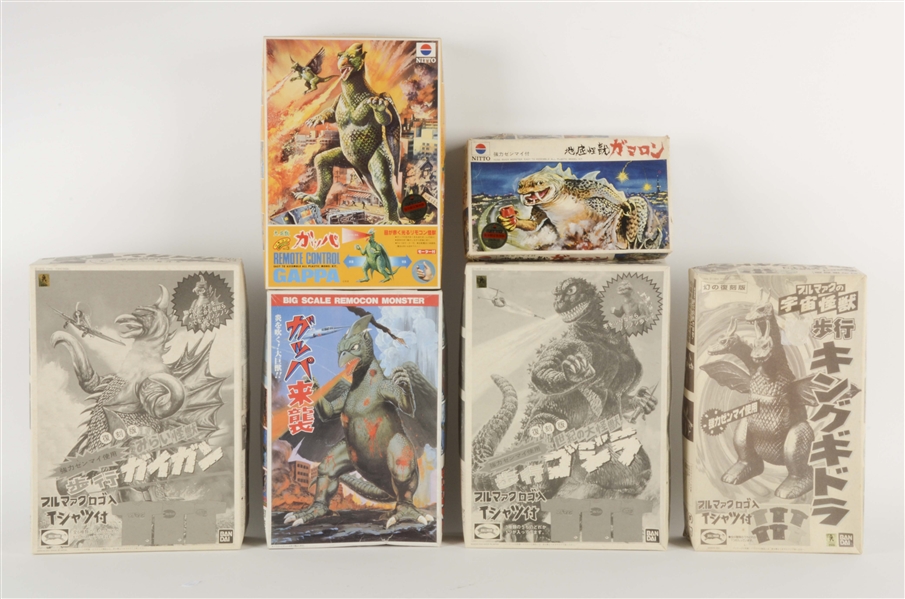 LOT OF 6: JAPANESE MONSTERS MODELS IN BOXES. 