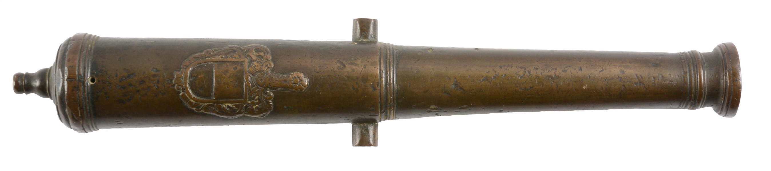 GOOD EARLY BRONZE CANNON MODEL, PROBABLY EARLY 18TH CENTURY. 