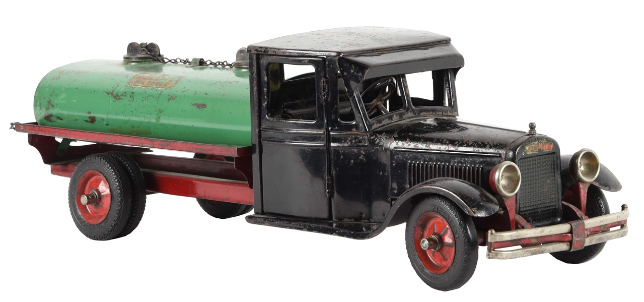 SCARCE PRESSED STEEL "BUDDY L" JUNIOR SERIES OIL TANK TRUCK.