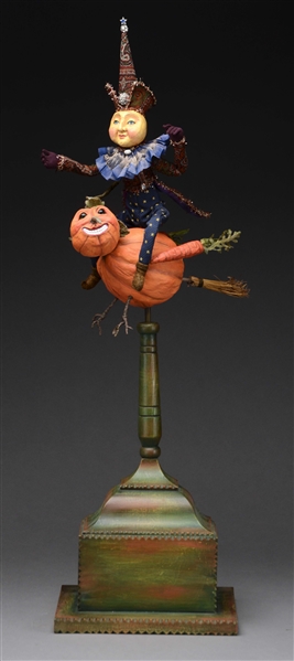 HALLOWEEN SCULPTURE BY ARTIST PAUL GORDON.