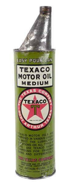 TEXACO EASY POUR HALF GALLON CAN WITH SPOUT LID.