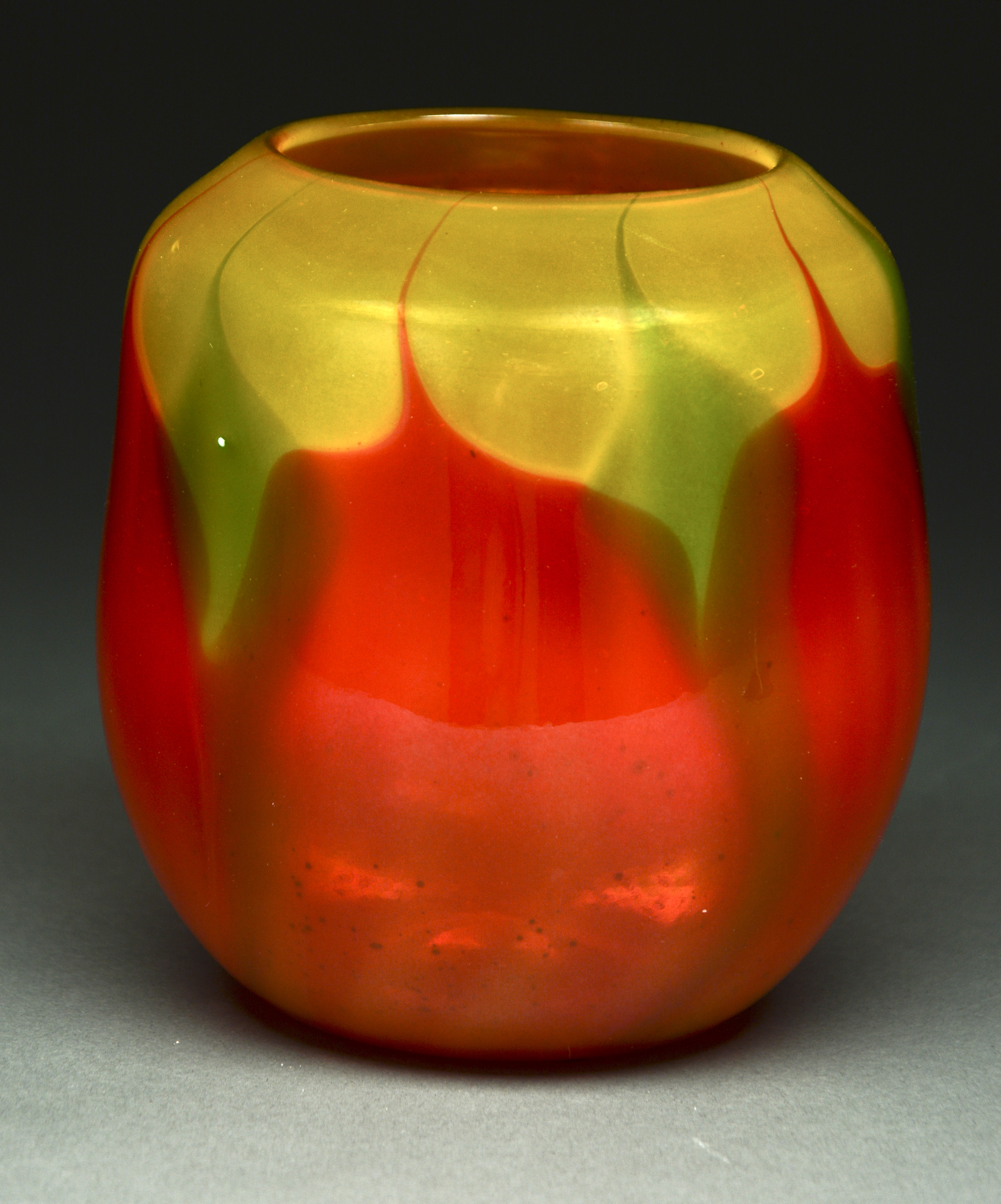 Lot Detail - TIFFANY RED FAVRILE VASE.