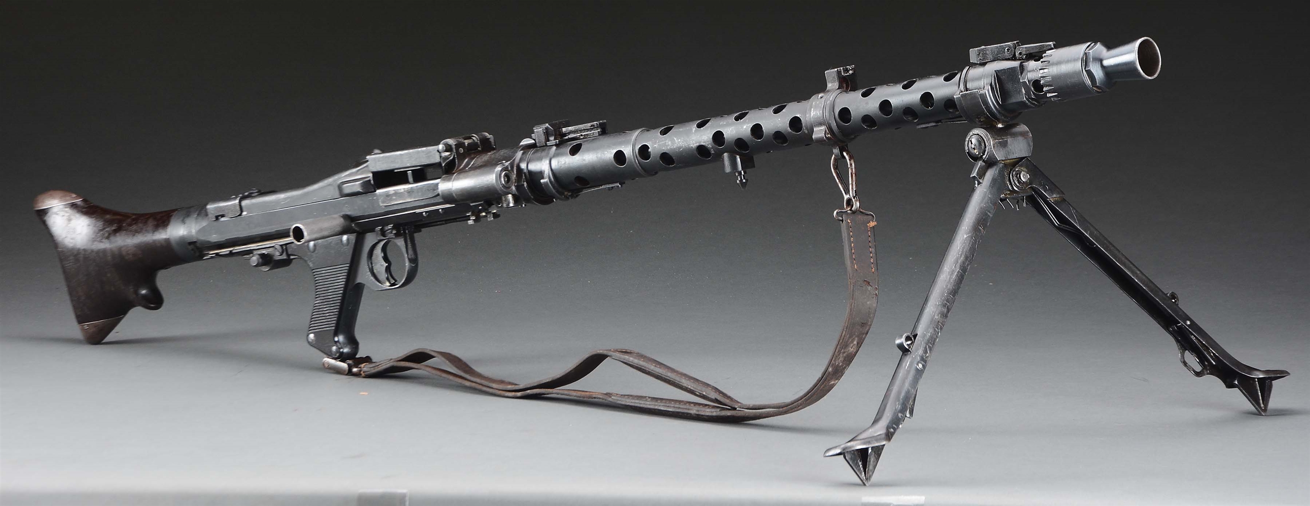 (N) EXTREMELY ATTRACTIVE AND NEAR MATCHING GERMAN WW2 MG-34 MACHINE GUN WITH RARE EARLY BUTT ASSEMBLY (CURIO & RELIC)