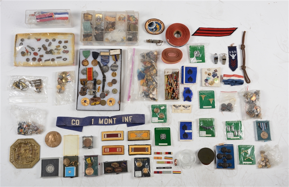LARGE LOT OF MEDALS, PINS & INSIGNIA.