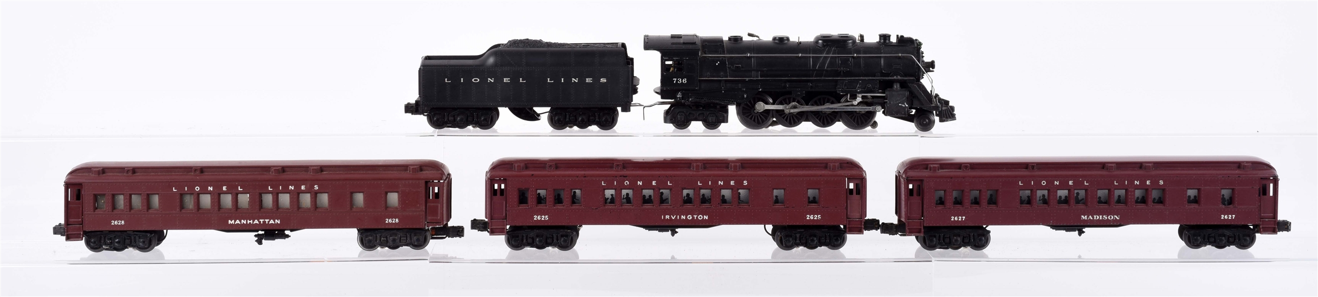 LOT OF 5: LIONEL 736 EARLY BERKSHIRE, & 3 DIFFERENT MADISON CARS. 
