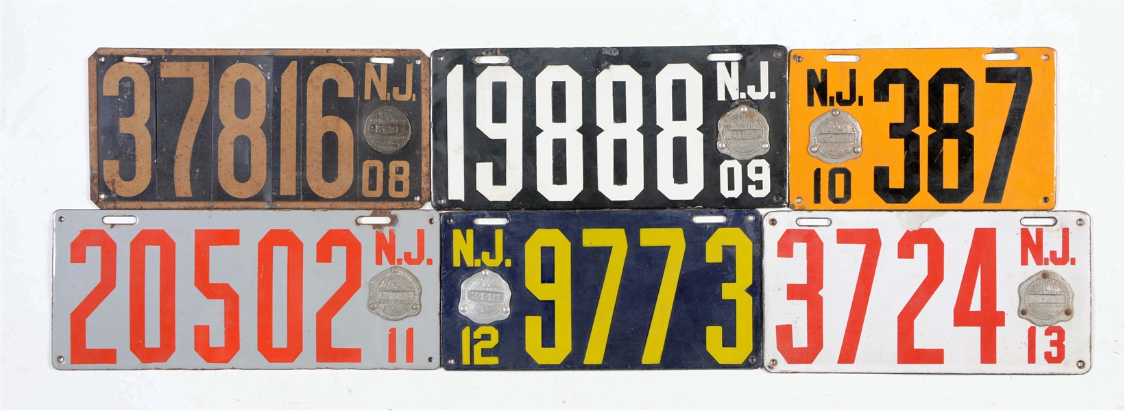 LOT OF 11: NEW JERSEY PORCELAIN LICENSE PLATES.