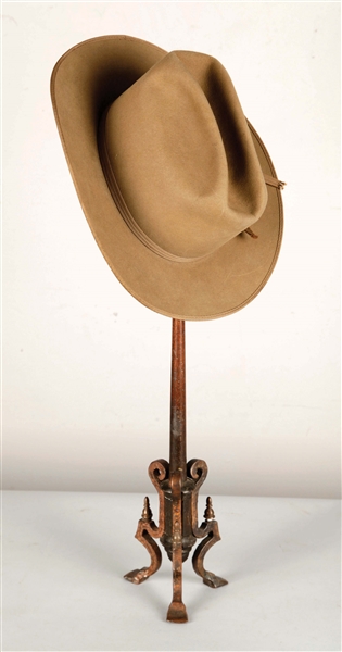 Lot Detail - LYNDON B. JOHNSON STETSON HAT.