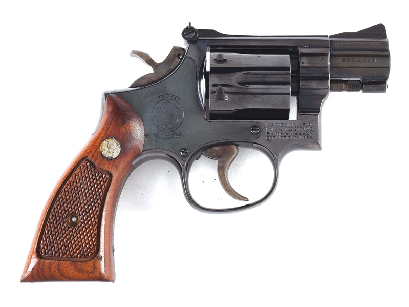 (M) CASED SMITH & WESSON MODEL 15-3 SNUB NOSE DOUBLE ACTION REVOLVER.