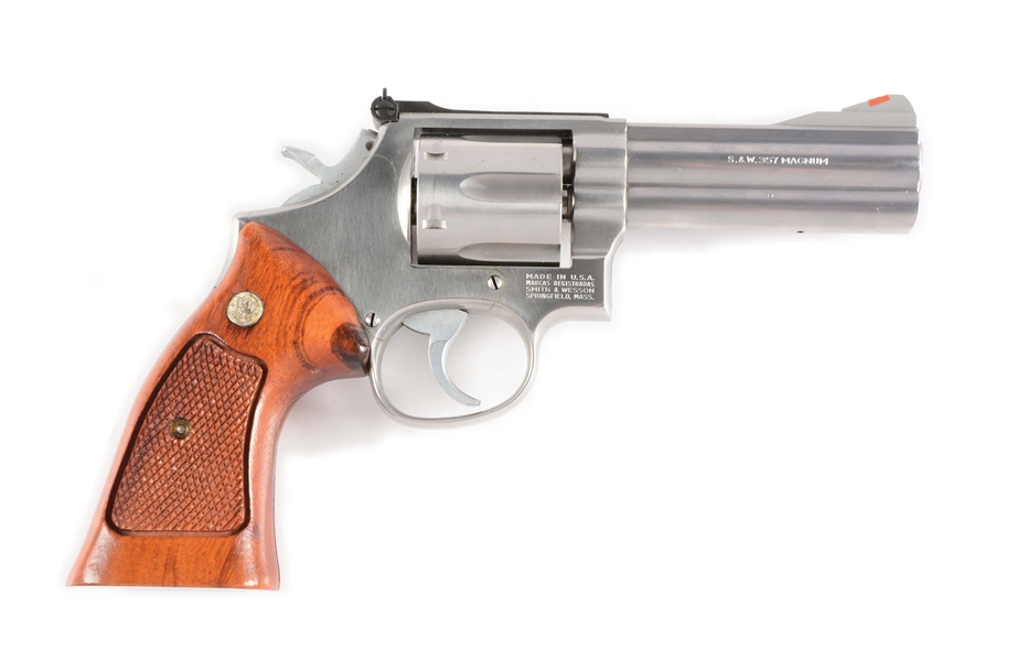 (M) BOXED SMITH & WESSON MODEL 686 DOUBLE-ACTION REVOLVER.