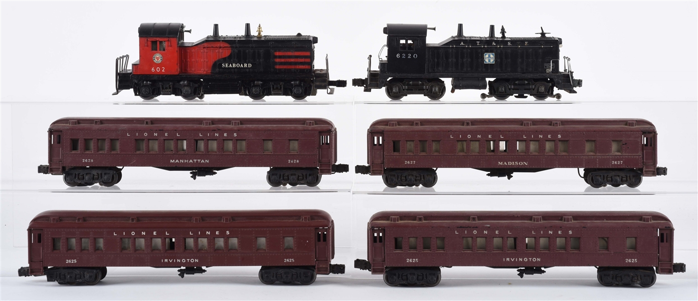 LOT OF 6: LIONEL LOCOMOTIVES AND PASSENGER CARS.