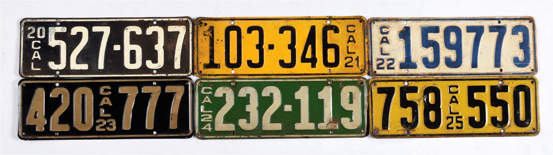 LOT OF 88: HIGH QUALITY CALIFORNIA LICENSE PLATES, 1920-2009.