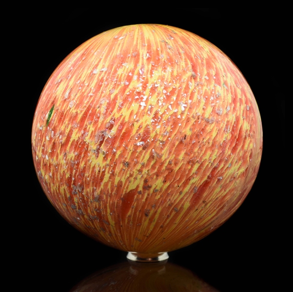 LARGE ONIONSKIN WITH MICA MARBLE.