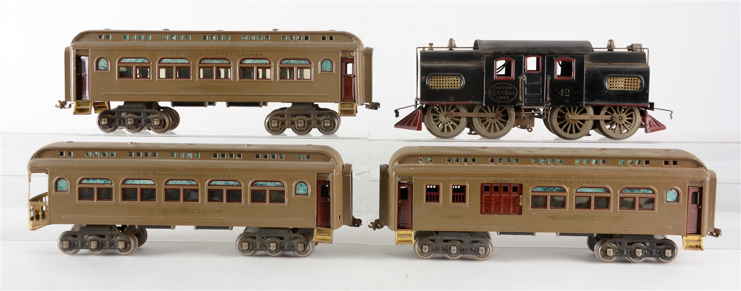 LOT OF 3: LIONEL NEW YORK CENTRAL PASSENGERS CARS AND ENGINE. 