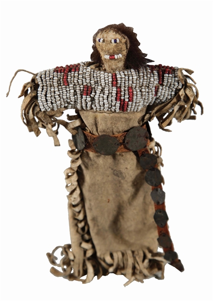 SMALL SIOUX INDIAN FEMALE DOLL.