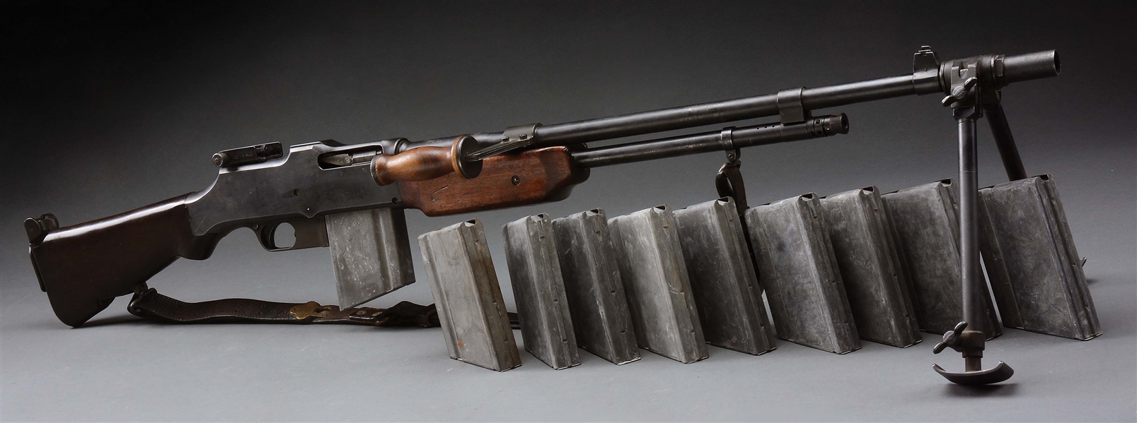 (N) VERY FINE ORIGINAL WORLD WAR I WINCHESTER MODEL 1918 BROWNING AUTOMTIC RIFLE (B.A.R) MACHINE GUN AS ARSENAL RETROFITTED TO 1918A2 CONFIGURATION FOR WW2 (CURIO AND RELIC).