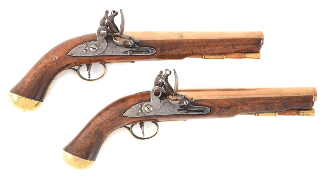 (A) GOOD PAIR OF BRITISH MILITARY FLINTLOCK PISTOLS, PRIVATE PURCHASE, BY GOFF, WITH 9" HEAVY BRASS BARRELS AND BRASS FURNITURE OF MILITARY TYPE.