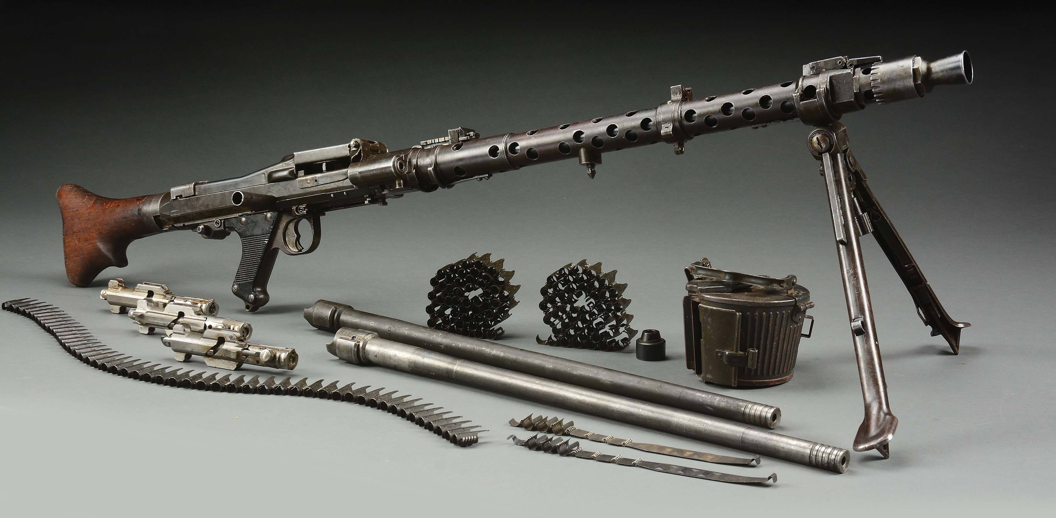 Какое оружие вермахта имело название элефант. MG 34 пулемет. Мг34 и мг42. Пулемет вермахта mg34. Mg34 автомат.