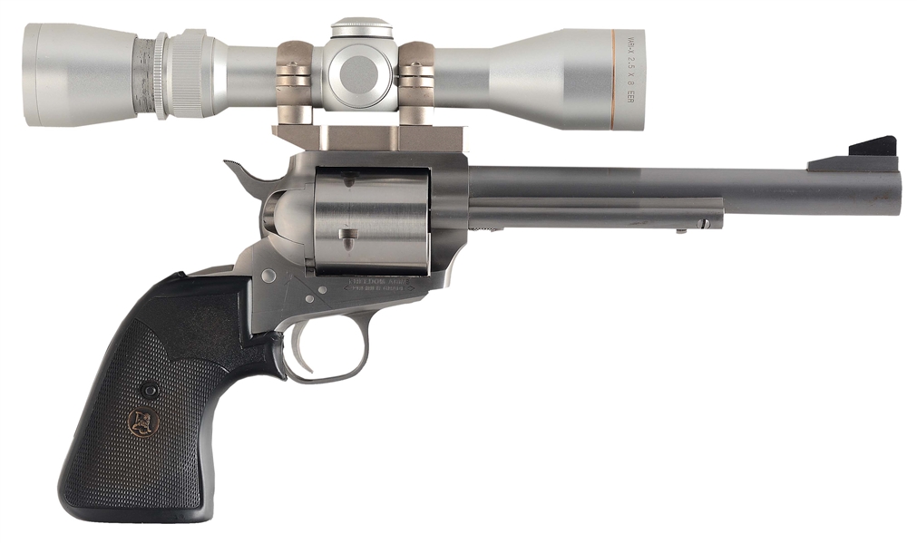 (M) STAINLESS FREEDOM ARMS .454 CASULL SINGLE ACTION REVOLVER WITH LEUPOLD SCOPE.