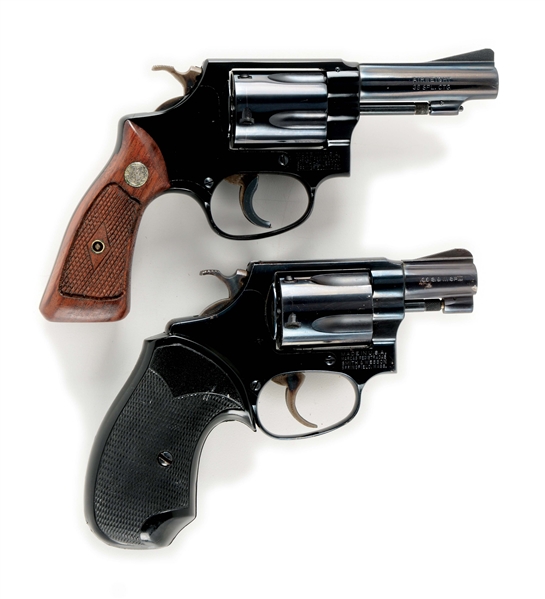 (M) LOT OF 2: CASED & BOXED SMITH & WESSON DOUBLE ACTION REVOLVERS.