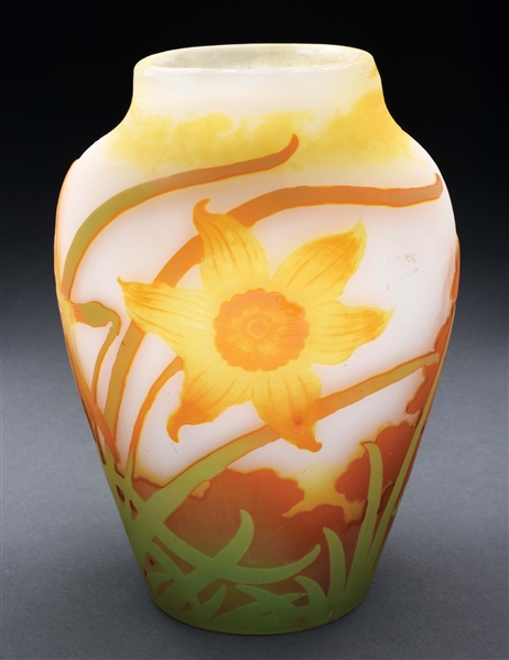 GALLE CAMEO DAFFODIL VASE.
