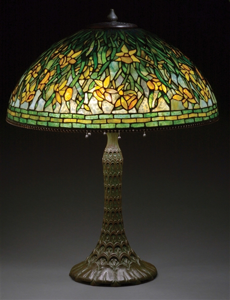 SOMERS DAFFODIL LEADED GLASS TABLE LAMP.