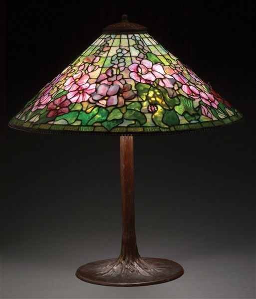 SOMERS LEADED GLASS TABLE LAMP.