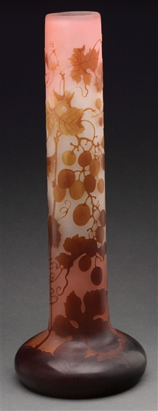 GALLE (ATTRIBUTED) CAMEO VASE.
