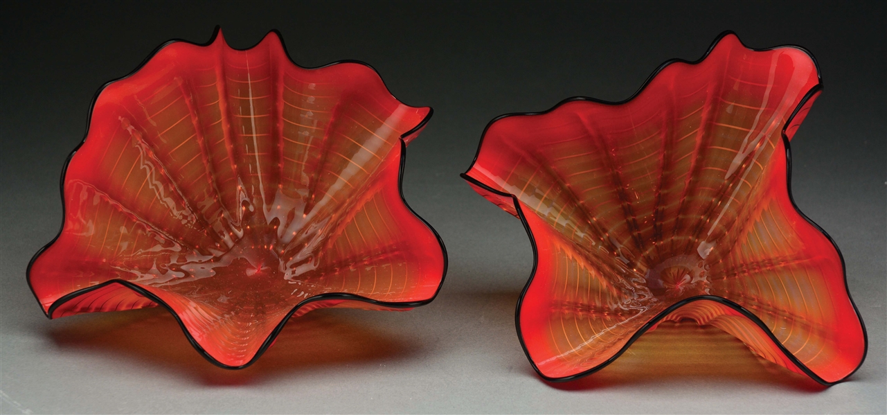 DALE CHIHULY PERSIAN 2-PC SET.