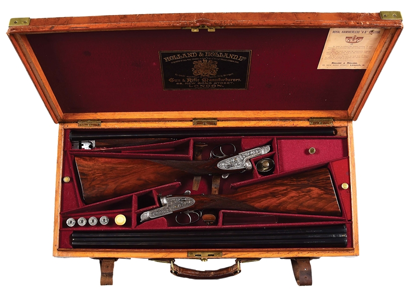 (C) PAIR OF "GOLDEN AGE" HOLLAND & HOLLAND "ROYAL BREVIS" SIDELOCK EJECTOR DOUBLE TRIGGER SELF-OPENING SHOTGUNS WITH CASE.