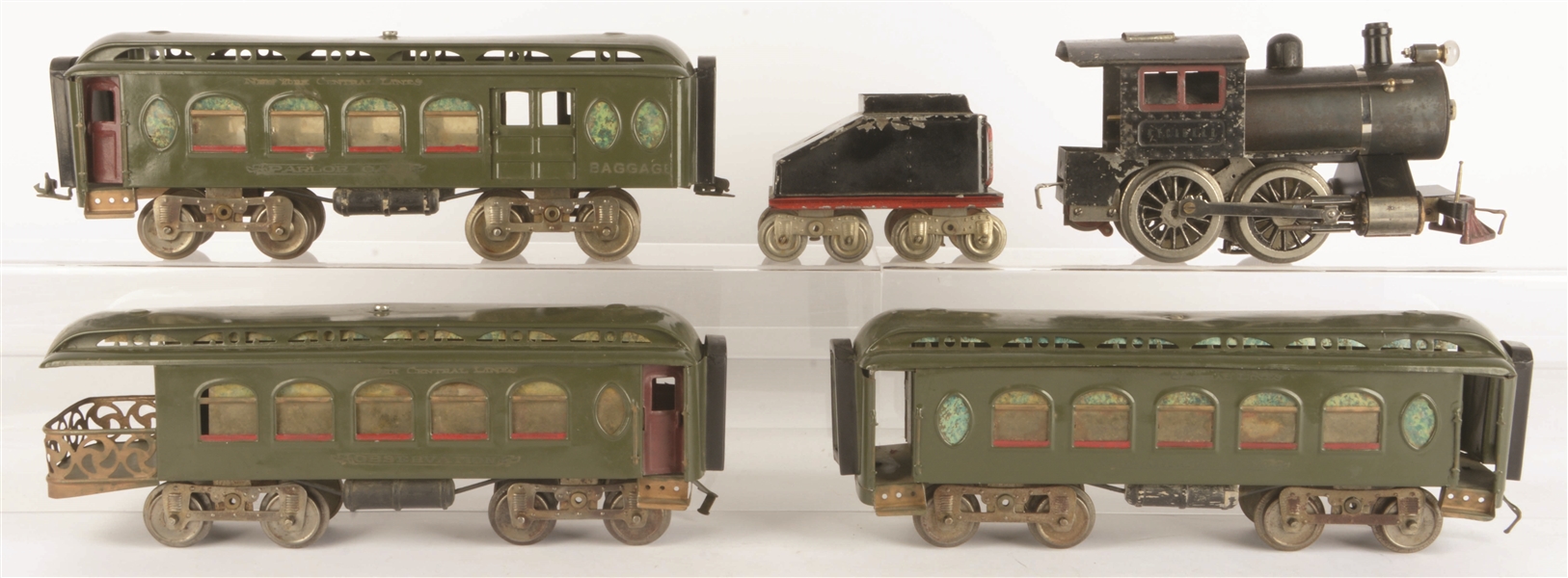 LIONEL NO. 5 WITH 3 PASSENGER CARS.