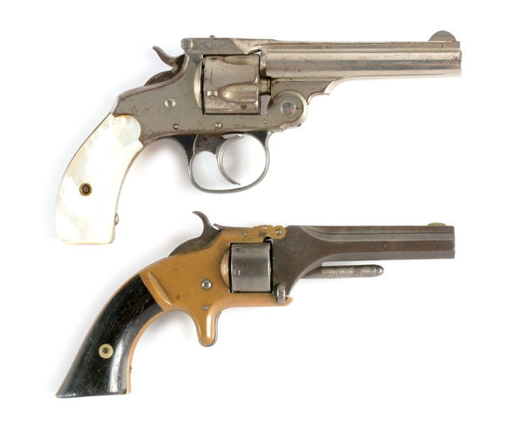 (A) LOT OF 2: SMITH & WESSON REVOLVERS.