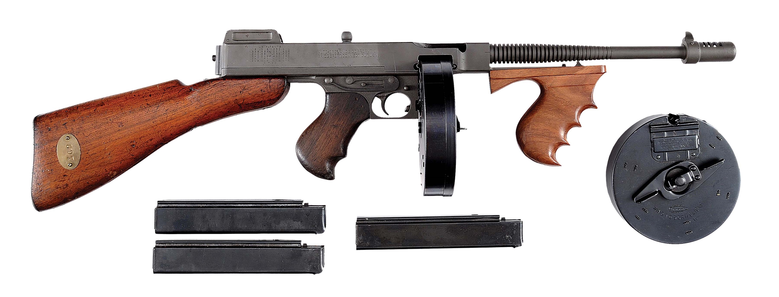 (N) CLASSIC WORLD WAR II ERA SAVAGE MANUFACTURED 1928 A1 THOMPSON MACHINE GUN (PRE-86 DEALER SAMPLE).