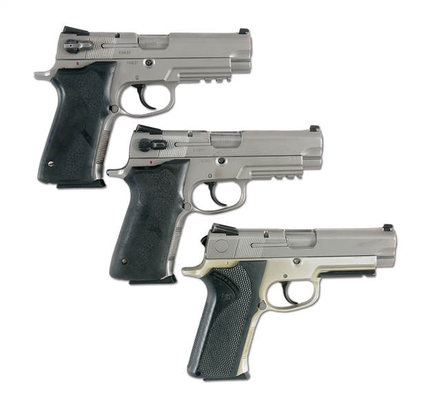 LOT OF THREE: THREE SMITH AND WESSON SEMI-AUTOMATIC PISTOLS, TWO 4006 TSWS AND 4043 TSW.