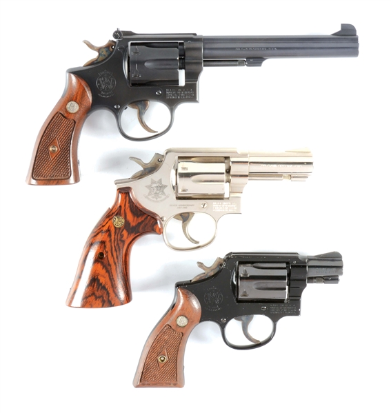 (M+C) LOT OF THREE: SMITH AND WESSON REVOLVERS.