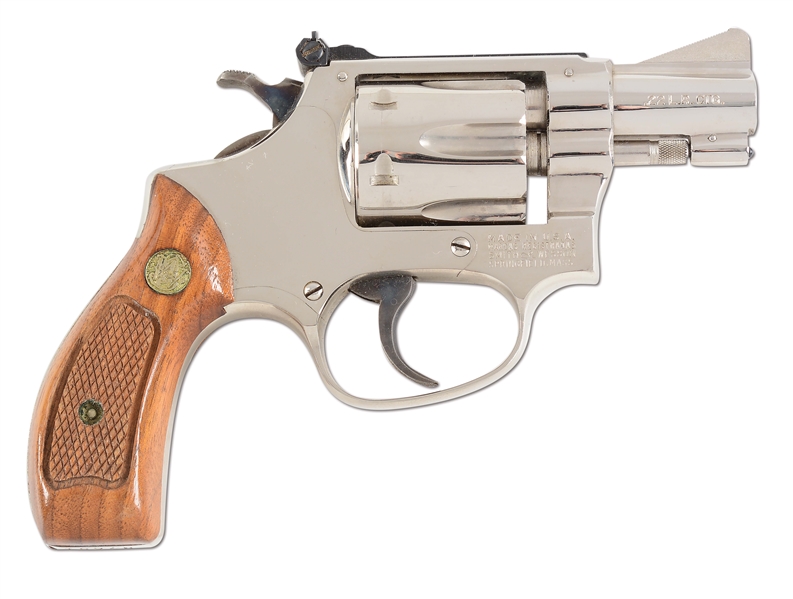 (M) SMITH AND WESSON 34-1 REVOLVER.