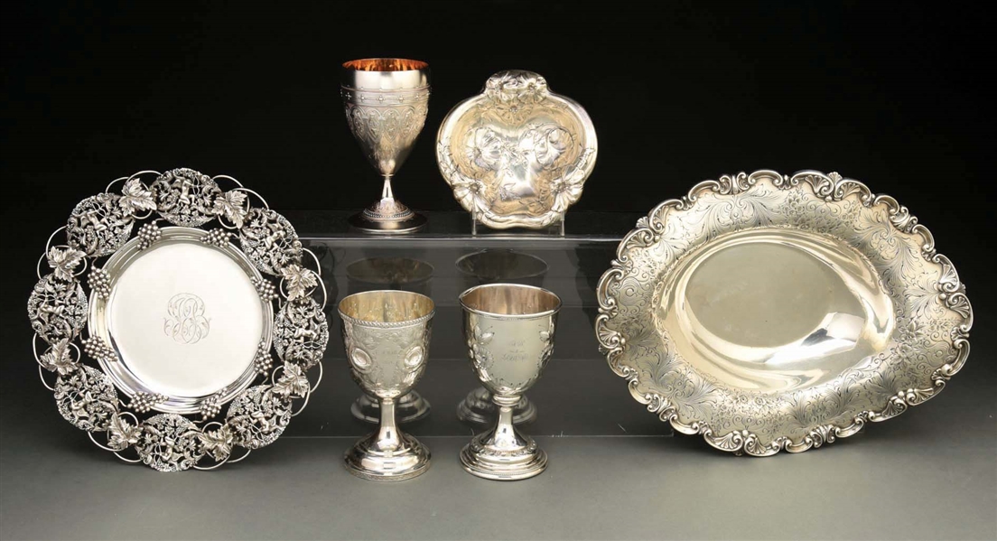 A GROUP OF AMERICAN STERLING TABLE ARTICLES.