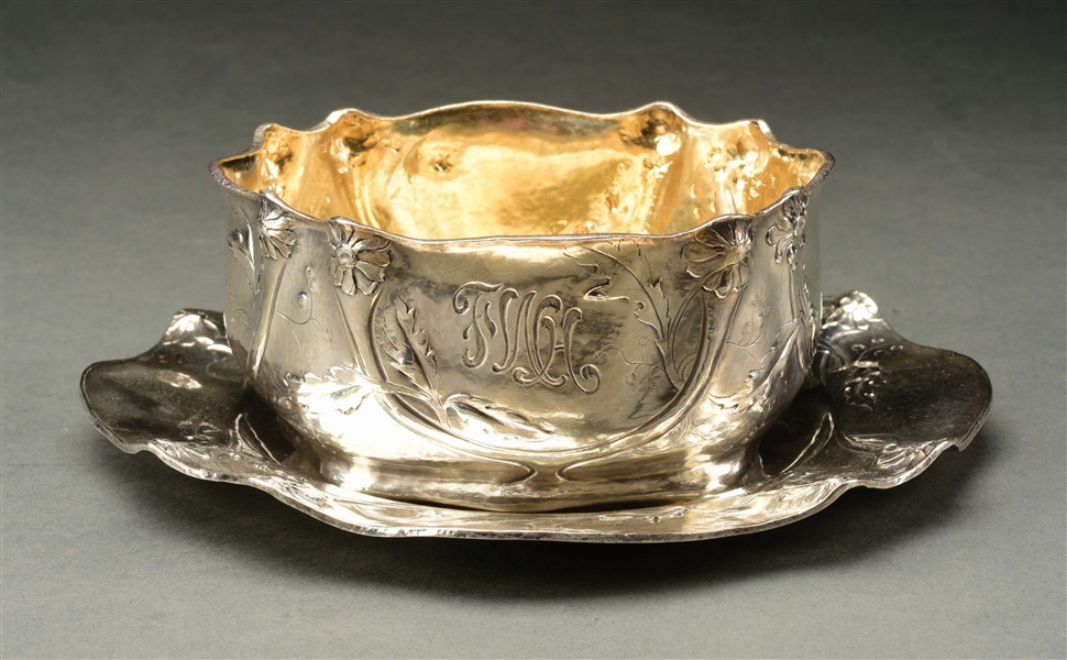 A GORHAM STERLING MARTELE CHILDS BOWL AND PLATE.