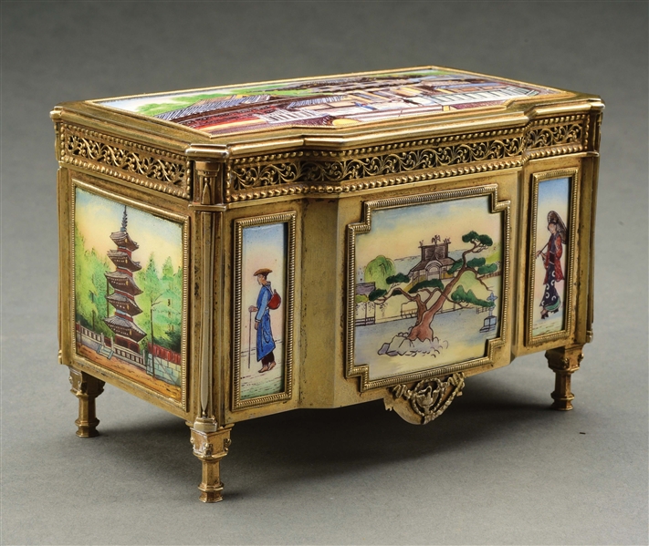 RARE JAPANESE JEWELRY BOX.