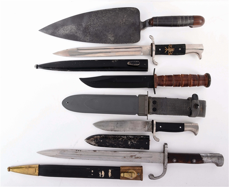 LOT OF 5: MILITARY KNIVES AND TROWEL BAYONET