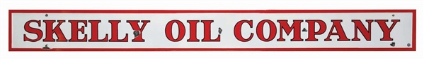 SKELLY OIL COMPANY PORCELAIN STRIP SIGN W/ SELF FRAMED EDGE. 