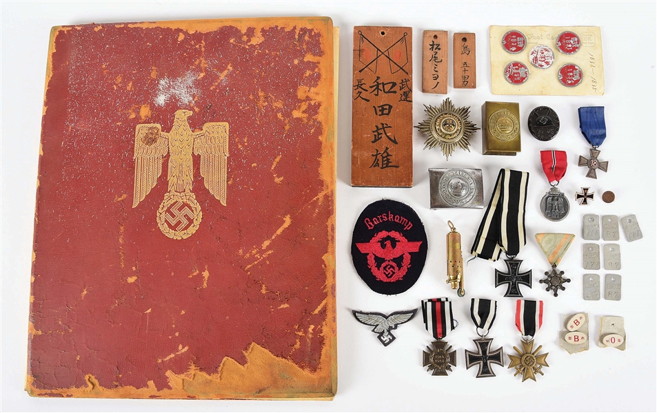 LARGE LOT OF WORLD WAR I & WWII GERMAN MEDALS AND DOCUMENT. 