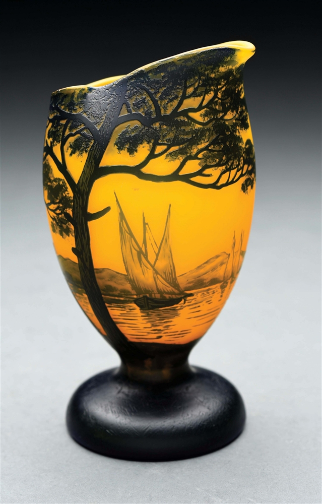 RICHARD LOETZ CAMEO ART GLASS VASE.