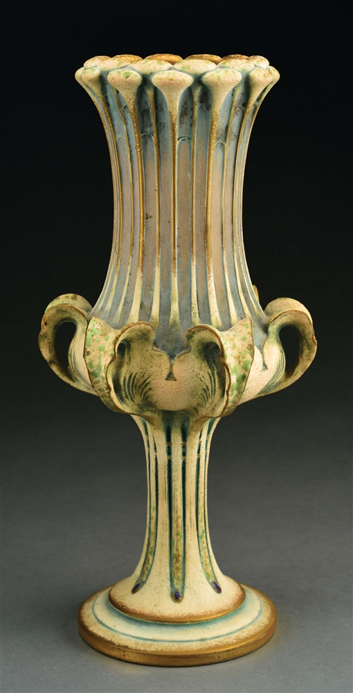 PAUL DACHSEL FOOTED FLORAL VASE WITH FIVE EXTRUDING LEAVES.