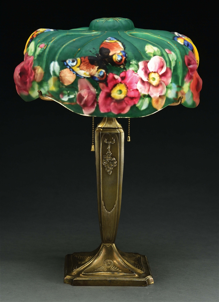 PAIRPOINT PUFFY PAPILON FULL SIZE GREEN TABLE LAMP.