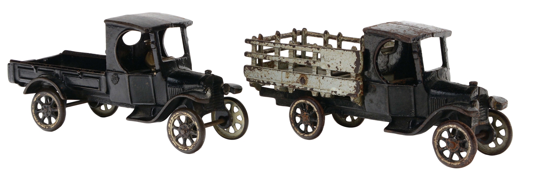 LOT OF 2: ARCADE EARLY 1920S FORD TRUCKS.